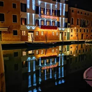 5* Отель Ca' Bonfadini Historic Experience