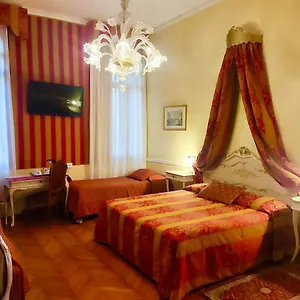 Szálloda Mezzo Pozzo, Velence