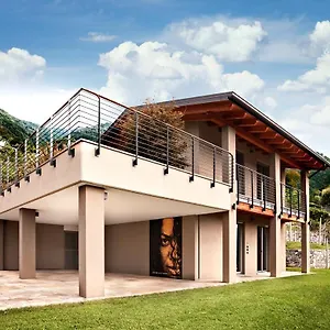 Caffe Maya Apart Otel Maslianico