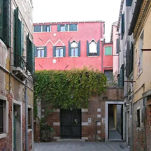 Ca' Centopietre Italien