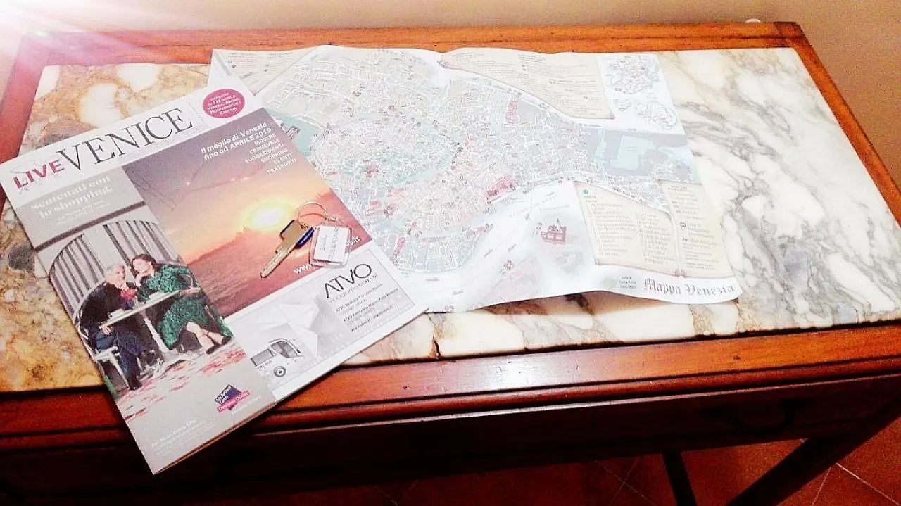 ** Bed & Breakfast B&B Venice 1964 Italy